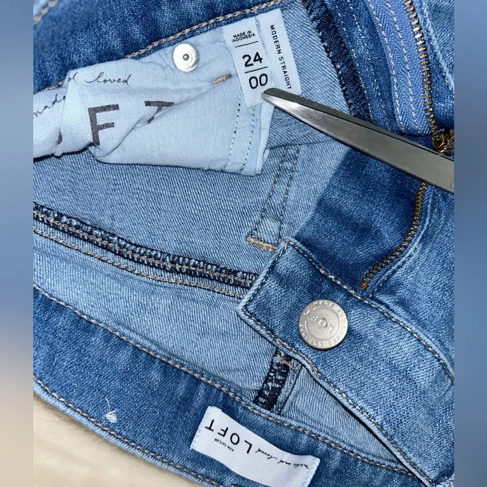 Loft womens Modern Straight folded hem, raw edge jeans‎ size 00 / 24 - Picture 2 of 7